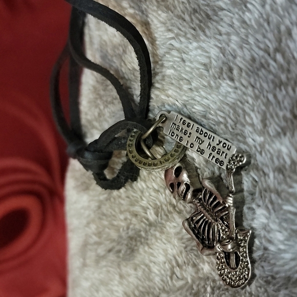 ❤5 for 35❤Mens Necklace - Picture 1 of 8
